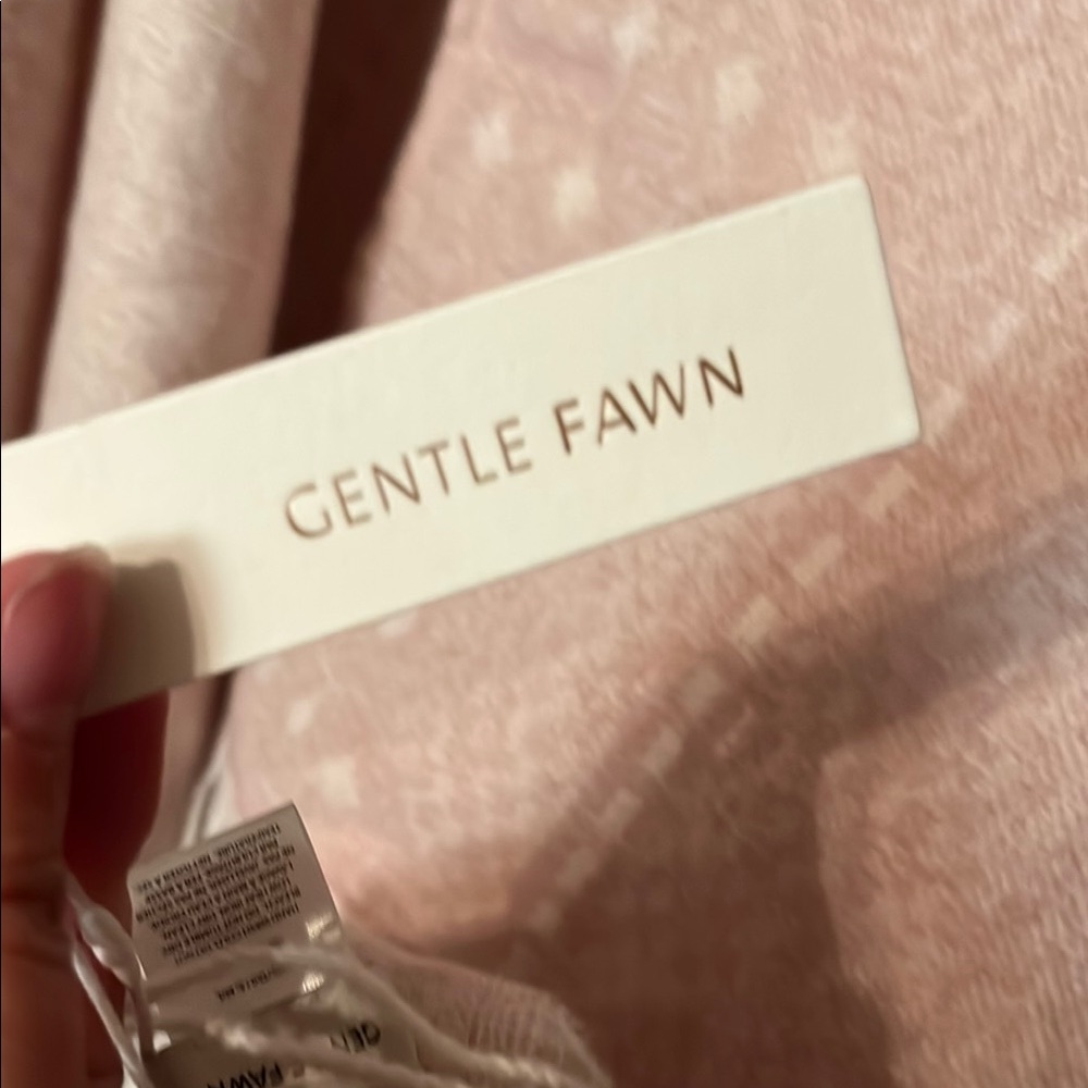 Gentle Fawn Blush Pink Shawl - Picture 2 of 3
